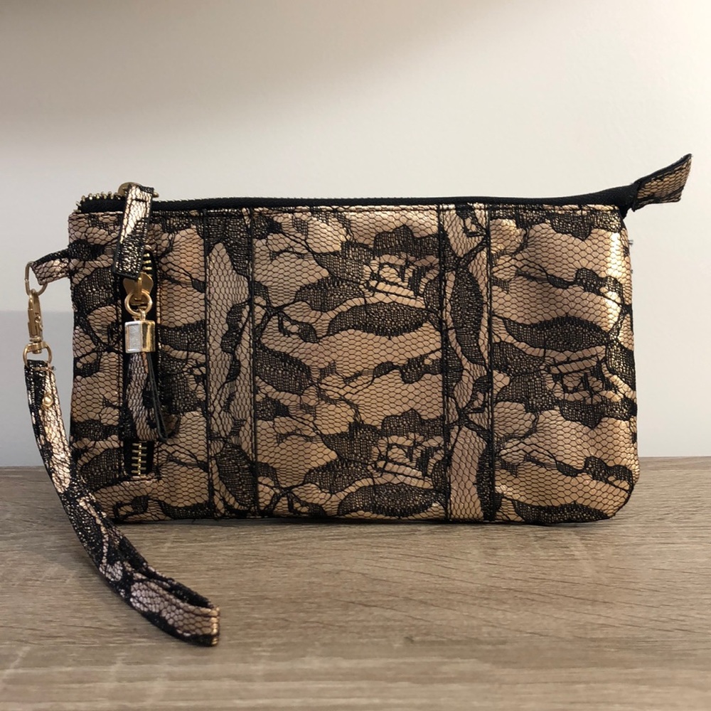Black & Gold Wristlet